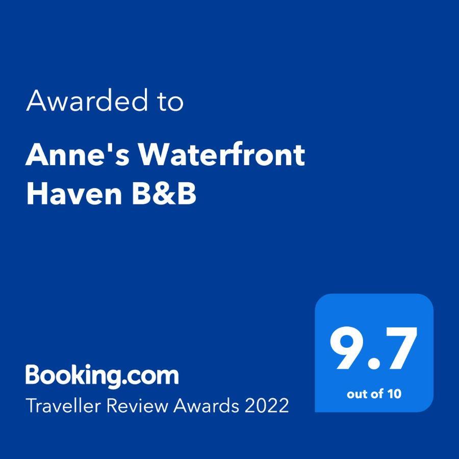 Anne's Waterfront Haven B&B Corlette Eksteriør bilde